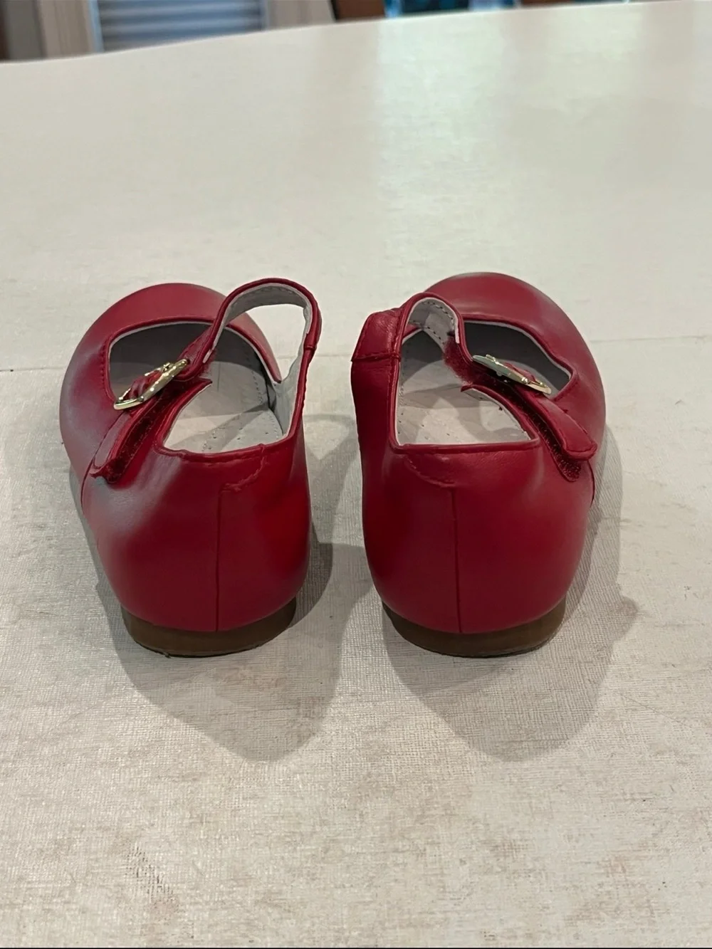 Girls Red leather Mary Jane Dress Shoes - Classic velcro Strap. NWOT!